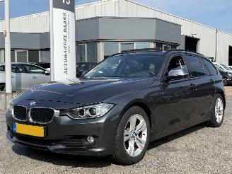 Coche accidentado BMW 3-serie Touring 320d High Executive AUTOMAAT 2013/1