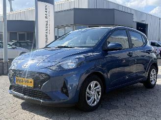 Vaurioauto  passenger cars Hyundai I-10 1.0 Premium AUTOMAAT 2025/9
