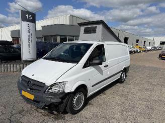 skadebil bromfiets Mercedes  VITO 2011/5