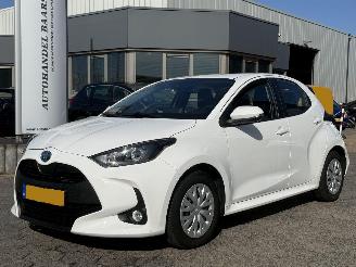 Coche accidentado Toyota Yaris 1.5 Hybrid Active 2022/10