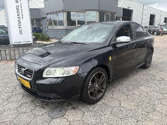 uszkodzony samochody osobowe Volvo S-40 2.0 Edition II 2008/3