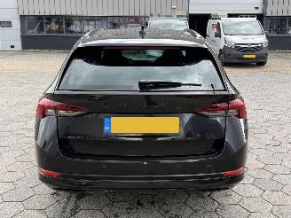 Skoda Octavia Combi 1.0 e-TSI Sport Business picture 5