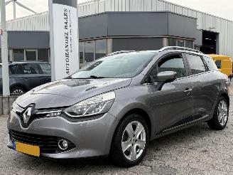 Auto incidentate Renault Clio Estate 0.9 TCe Iconic 2016/6