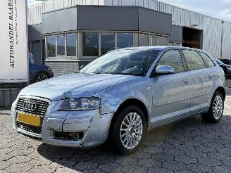Voiture accidenté Audi A3 Sportback 2.0 FSI Ambiente 2006/9