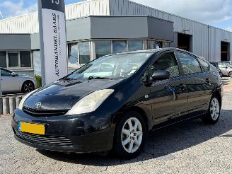 uszkodzony samochody osobowe Toyota Prius 1.5 VVT-i 2006/1