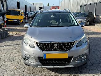 Peugeot 2008 1.2 PureTech Allure picture 2