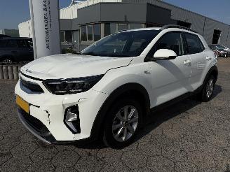 Coche accidentado Kia Stonic 1.0 T-GDi MHEV DynamicLine 2025/11