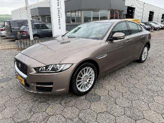 Unfallwagen Jaguar XE 2.0 D Prestige 2016/10