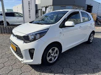 krockskadad bil auto Kia Picanto 1.0 DPi ComfortLine 5p 2023/5