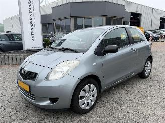 škoda osobní automobily Toyota Yaris 1.0 VVTi Sol 2006/4