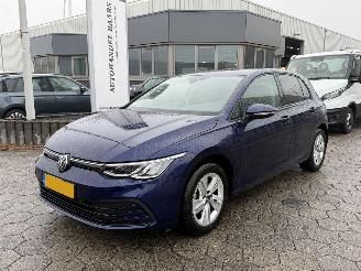 krockskadad bil auto Volkswagen Golf 1.0 TSI Life 2022/7
