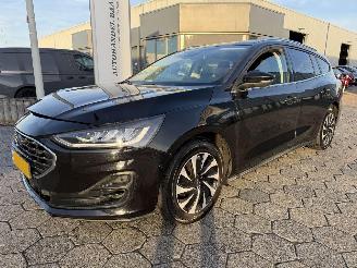 skadebil auto Ford Focus Wagon 1.0 EcoBoost Hybrid Titanium Style 2022/8