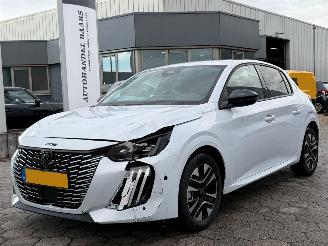 Schadeauto Peugeot 208 1.2 Hybrid 110 e-DCS6 Allure 2026/5