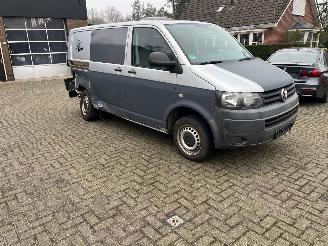 skadebil camper Volkswagen  TRANSPORTER 2.0 TDI  Camper bus 2010/9