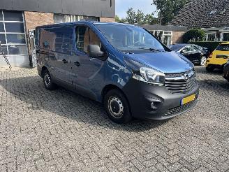 krockskadad bil bedrijf Opel Vivaro 1.6 CDTI L1H1 EDITION AIRCO 2019/5