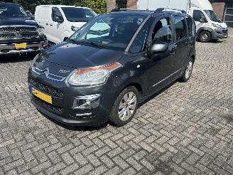 Unfallwagen Citroën C3 picasso 1.6 EXCULIEVE EDITION.  PANODAK !! 2014/9