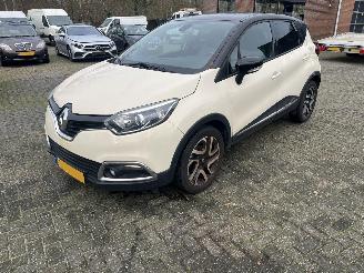  Renault Captur 0.9 TCE DYNAMIQQUE. 2016/7