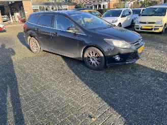 skadebil auto Ford Focus 1.6 Eco Sport. Titanium. 2013/6