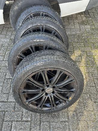 uszkodzony samochody ciężarowe Opel Vivaro Borbet set sportwielen 2019/1