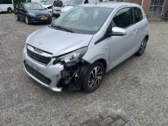 Voiture accidenté Peugeot 108 1.0 ALLURE 2020/7