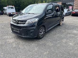 Avarii autoturisme Opel Vivaro vivaro Zafira 2.0 CDTI L3 H1 9 persoons 2022/11