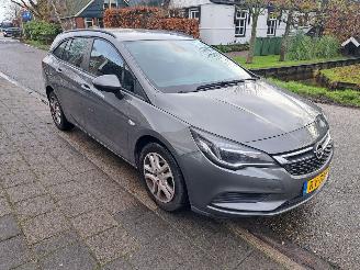 Unfallwagen Opel Astra SPORTS TOURER 1.0i online edition 2018/1