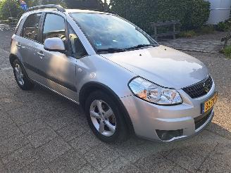 uszkodzony samochody osobowe Suzuki SX4 1.6i shogun 108003km nap 2008/4