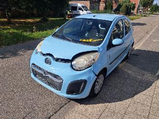 Unfallwagen Citroën C1 1.0i collection 2013/5