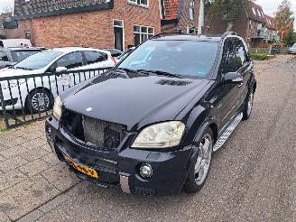 Schadeauto Mercedes ML 63 AMG 2006/12