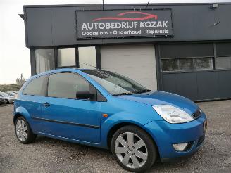 okazja samochody osobowe Ford Fiesta 1.3 Futura AIRCO 2006/2