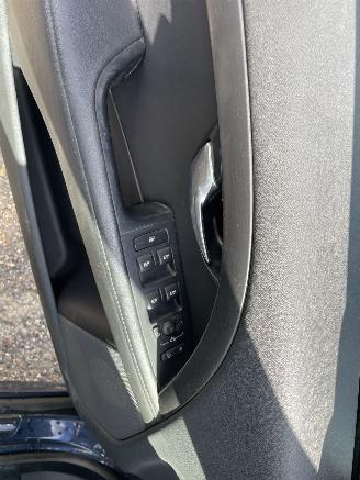 Volvo V-70 2.0 D4 Momentum AIRCO LEDER picture 8