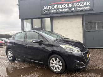 Schadeauto Peugeot 208 1.0 Pure Tech Access AIRCO PDC CRUISE 2016/3