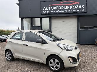 Käytettyjen passenger cars Kia Picanto 1.0 CVVT 5-drs. NIEUWE APK 2011/6