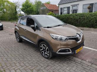 Dezmembrări autoturisme Renault Captur 0.9 TCe Barista 2015/11