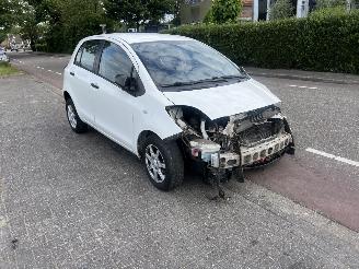 Vrakbiler auto Toyota Yaris 1.0-12V 2011/1