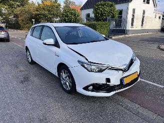 Avarii autoturisme Toyota Auris 1.8-16V Hybrid Lease 2015/8