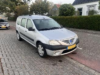 Schadeauto Dacia Logan 1.6 Combi 2008/8