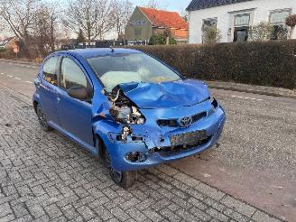 Vrakbiler auto Toyota Aygo 1.0-12V 2010/6