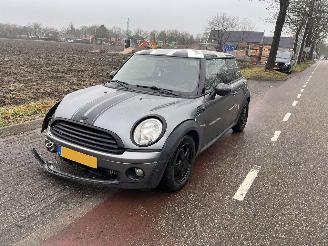 Mini Cooper 1.6-16V picture 2