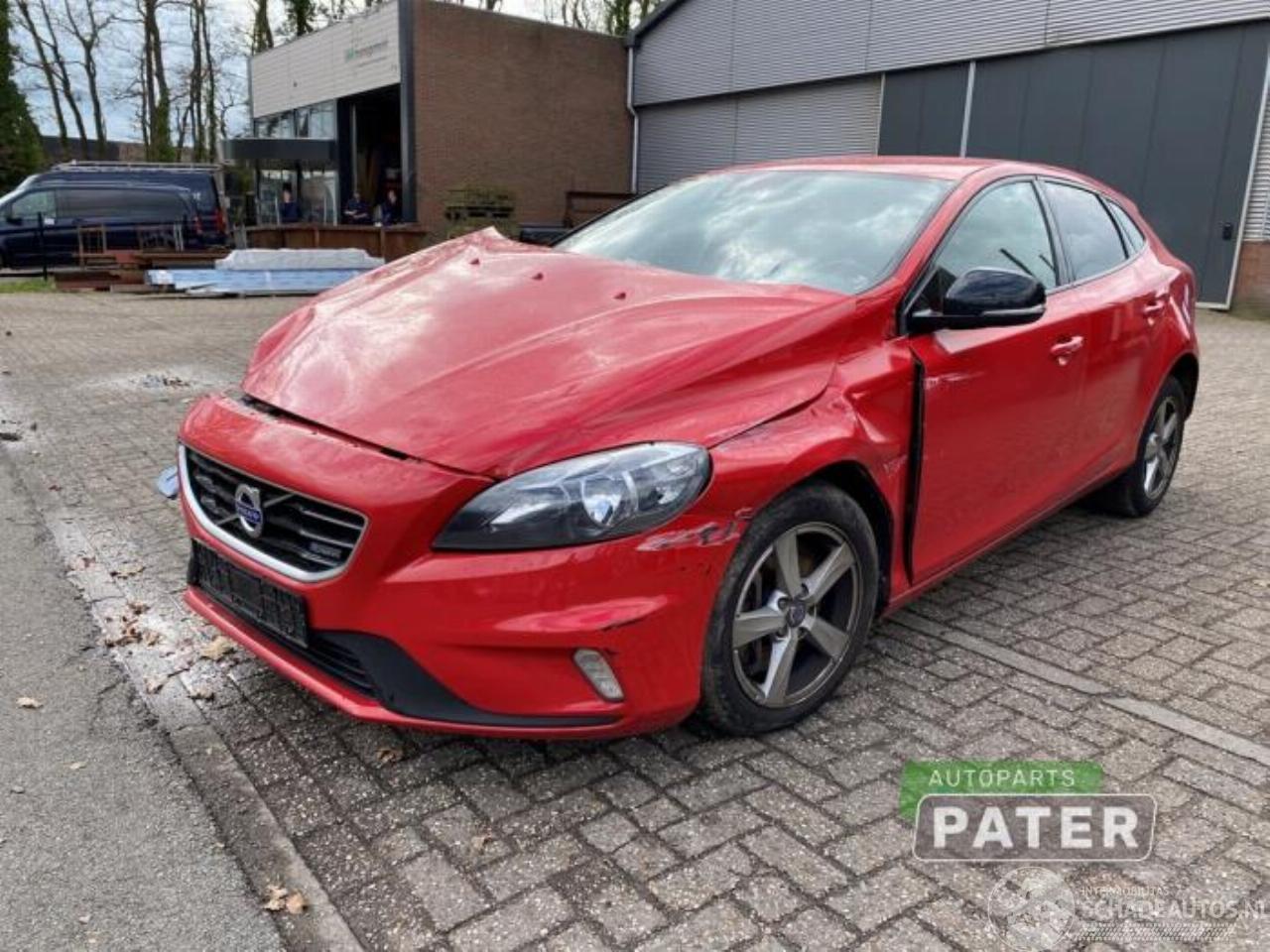 Volvo V-40 V40 (MV), Hatchback 5-drs, 2012 / 2019 2.0 D4 16V