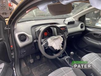 Peugeot 108 108, Hatchback, 2014 1.0 12V picture 5