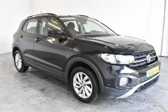 uszkodzony samochody osobowe Volkswagen T-Cross 1.0 TSI Life 2019/10