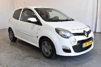 Vaurioauto  passenger cars Renault Twingo 1.2 16V Collection 2012/2