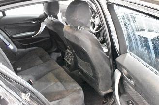 BMW 1-serie 118i M Sport picture 14