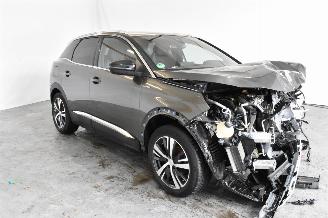 Schadeauto Peugeot 3008 1.6 e-THP GT Line 2017/9