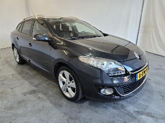 uszkodzony samochody osobowe Renault Mégane 1.2 TCe Collection 2013/6