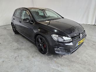 krockskadad bil auto Volkswagen Golf 1.0 TSI Comfortline 2017/4