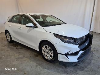 skadebil auto Kia Ceed 1.5 T-GDi DynamicLine. 2022/7