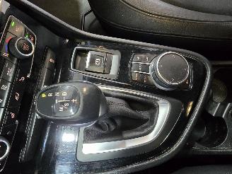 BMW 2-serie 216D 7p High Executive picture 33