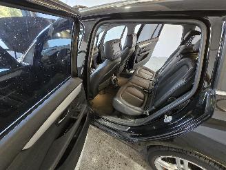BMW 2-serie 216D 7p High Executive picture 19